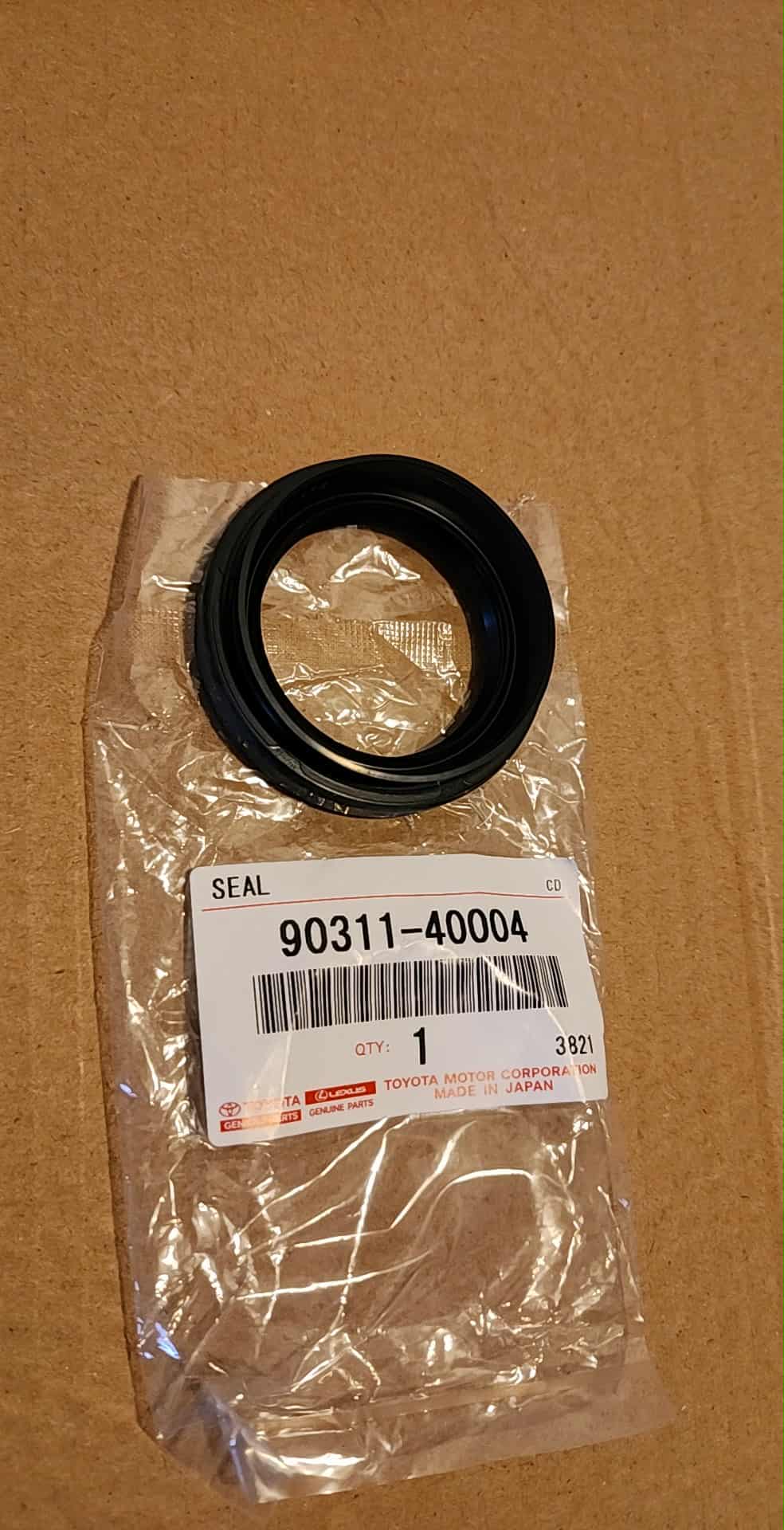 E153 RH Axle seal
